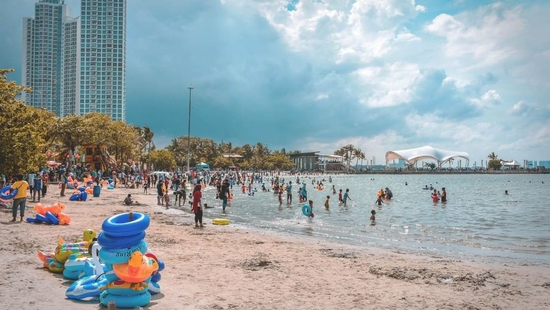 Taman-Impian-Jaya-Ancol-Jakarta